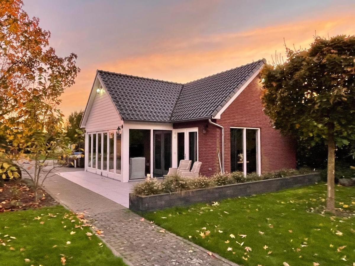 Gastenverblijf Bij De Buuren Dirksland Kültér fotó